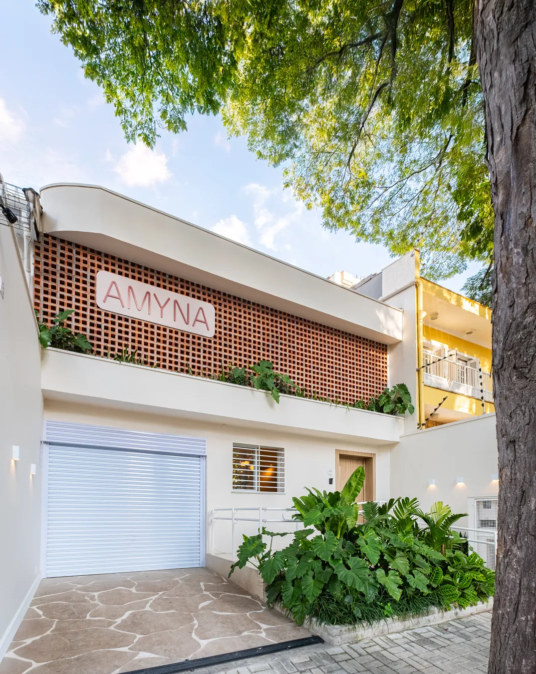 Fachada da clínica Amyna